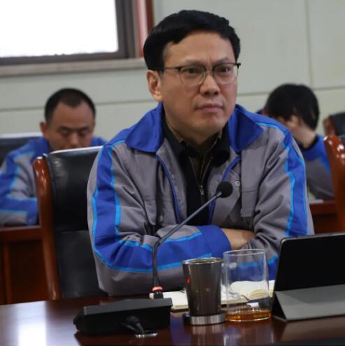 重慶機床集團召開中層管理人員述職述廉測評會 重慶機床集團召開中層管理人員述職述廉測評會
