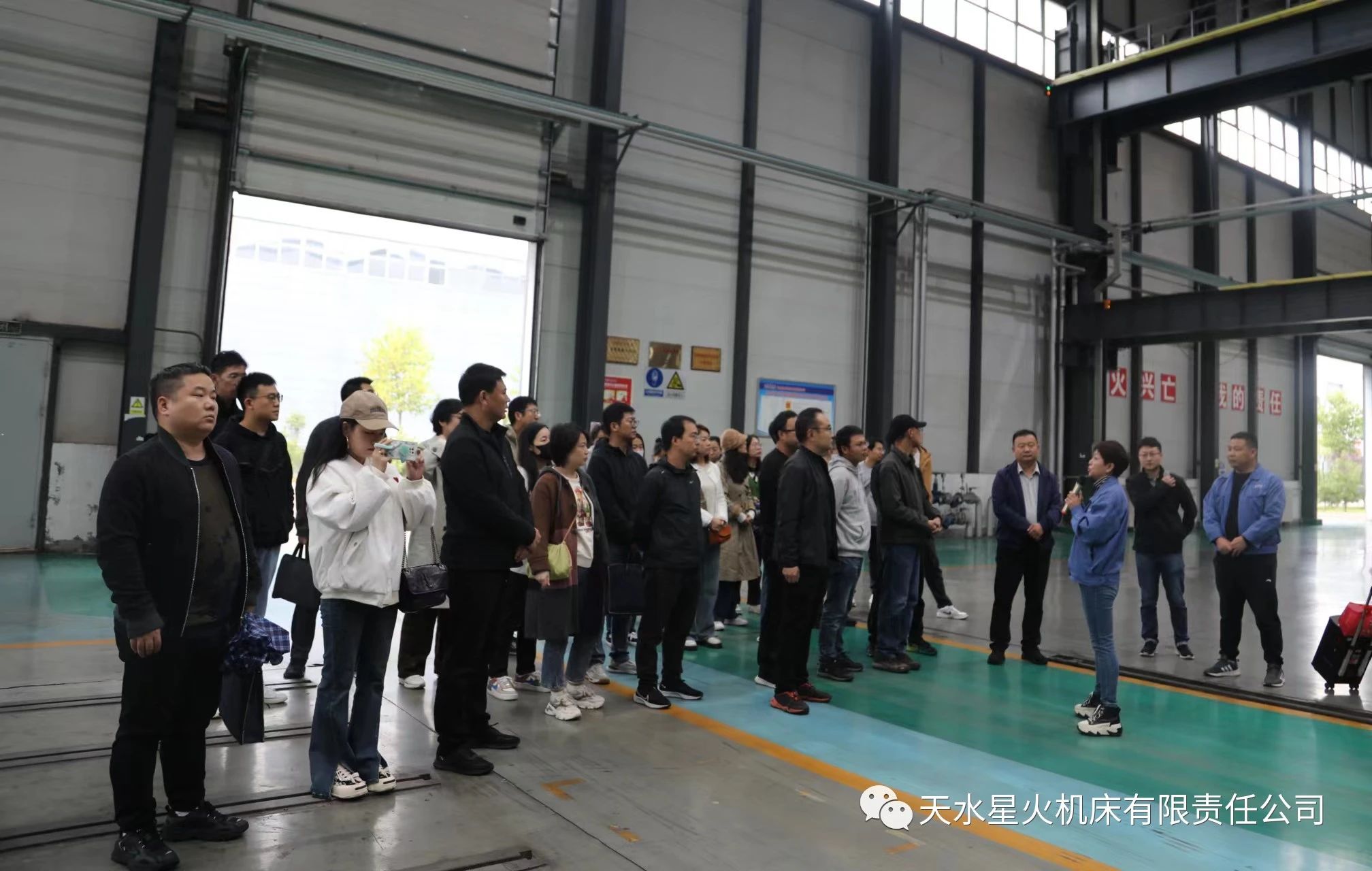 甘肅省質(zhì)量協(xié)會企業(yè)標(biāo)準(zhǔn)化管理體系到星火機(jī)床公司參觀 甘肅省質(zhì)量協(xié)會企業(yè)標(biāo)準(zhǔn)化管理體系到星火機(jī)床公司參觀